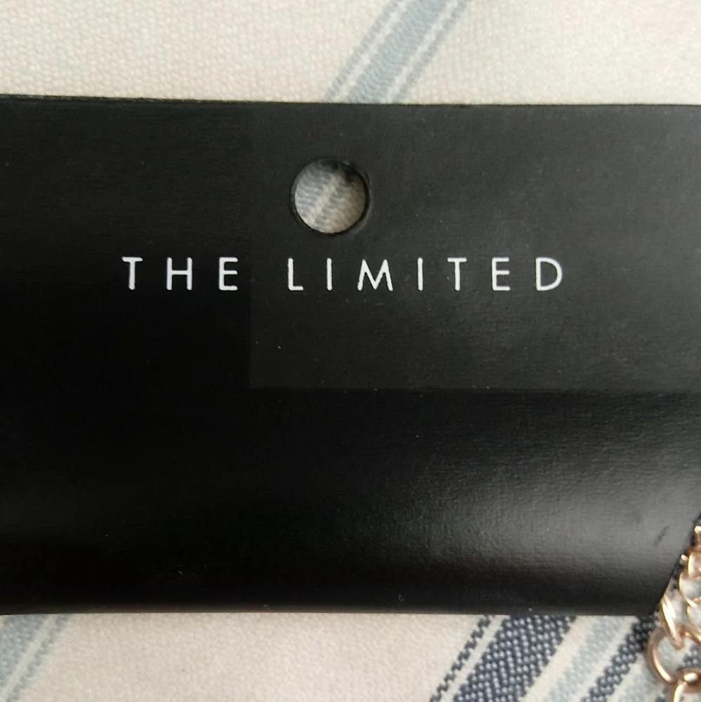 ❇ NWT ❇ The Limited Frosted Ombre´ Layered Statement Necklace, Yellow and Gold - Picture 6 of 7